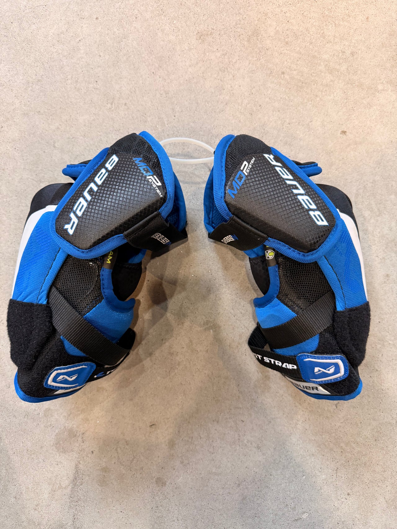 Bauer Nexus 2N Senior Medium Elbow Pads Pro Stock New