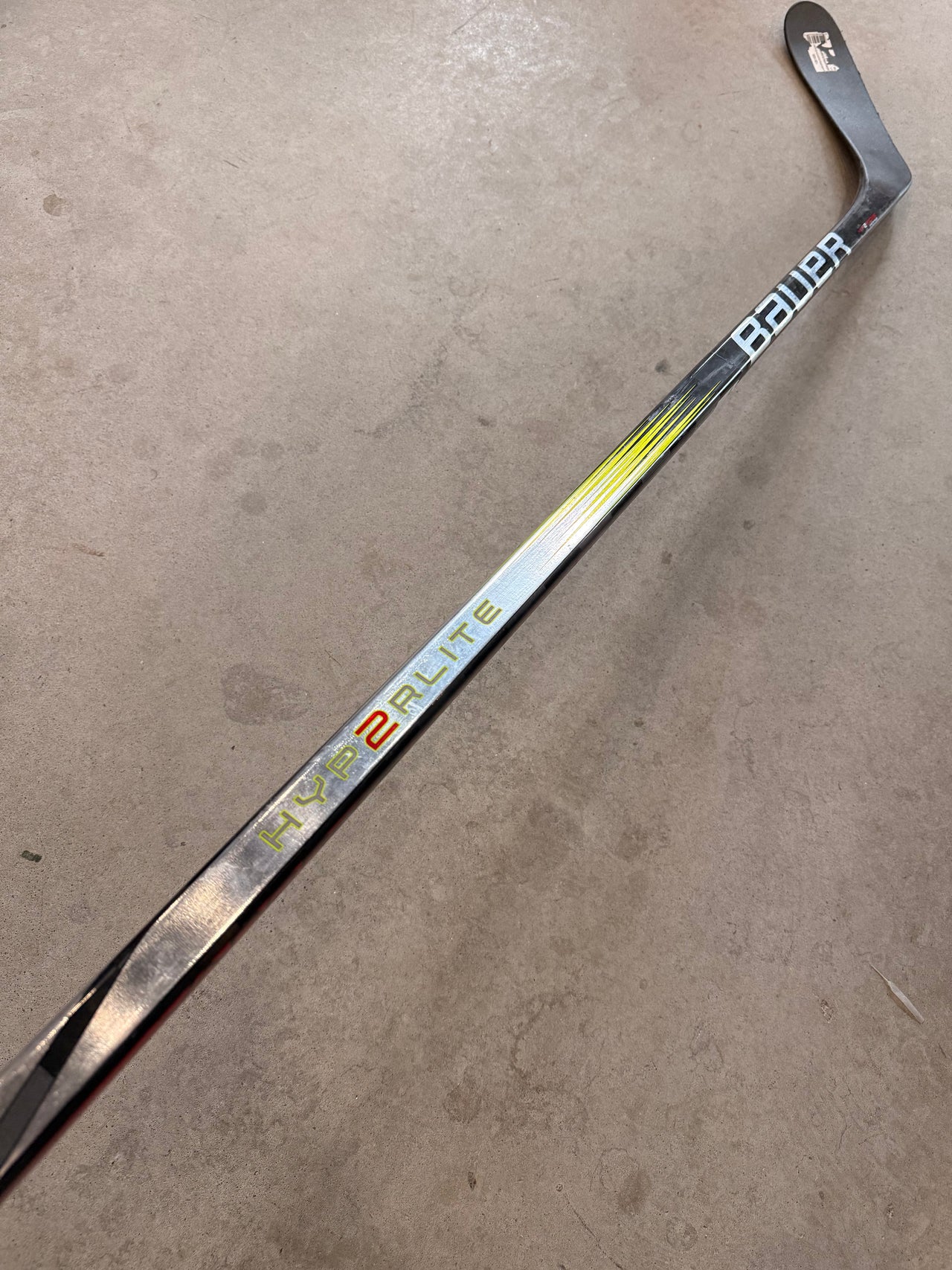 Left Hand 77 Flex P28 Bauer Hyperlite 2 Restored
