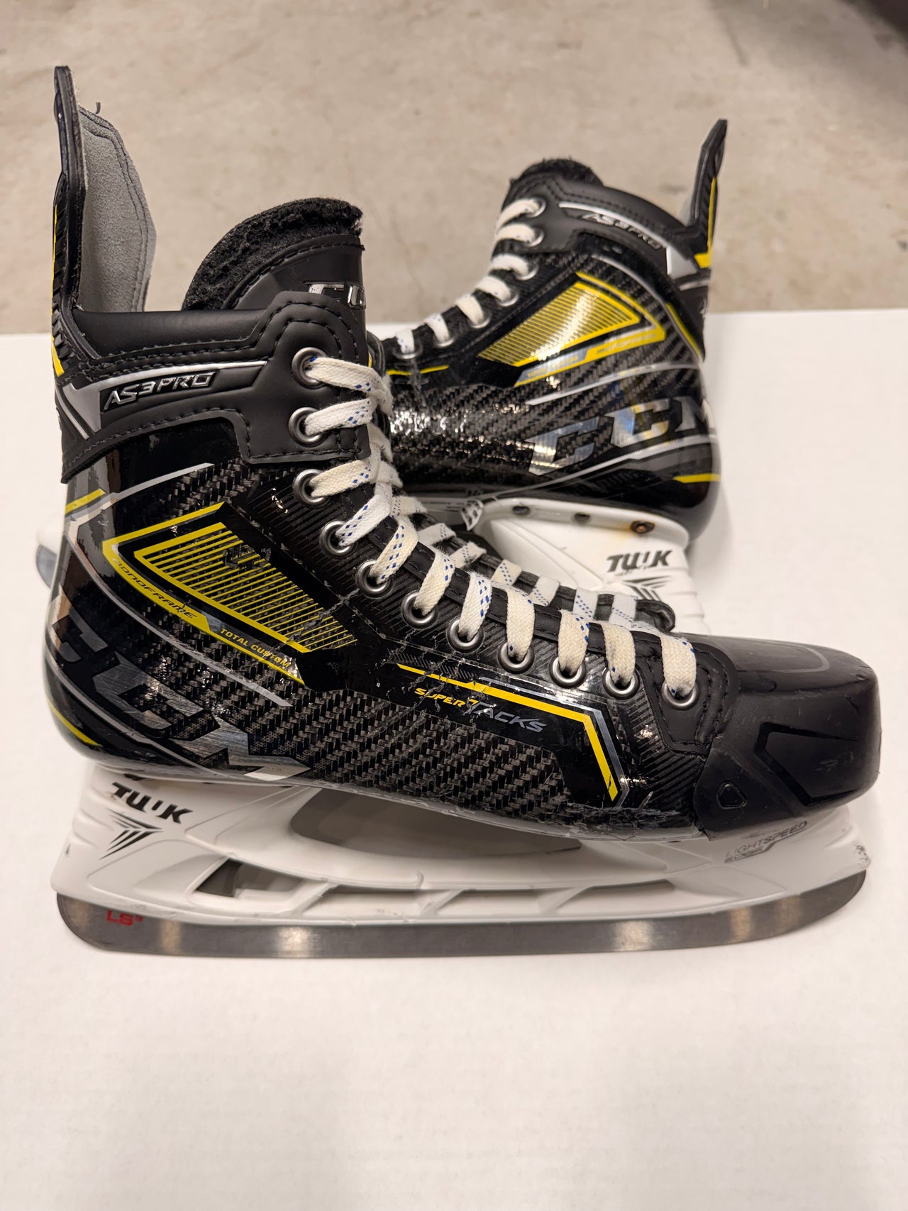 CCM Tacks AS3 Pro Skate Used Size 10.5 Regular Width NHL Pro Stock