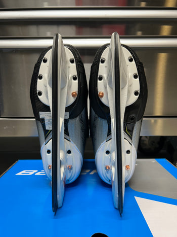 Bauer Hyperlite 2 Skate Size 4 Fit 3 NCAA Pro Stock (New)