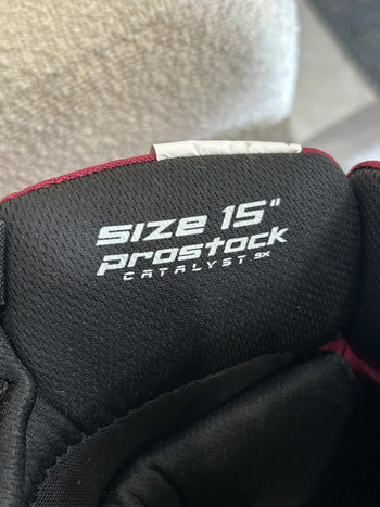 15” True Catalyst 9X Pro Stock Hockey Gloves Arizona Coyotes(New)
