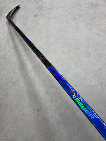 Left Hand 95 Flex P28 Bauer Nexus Tracer (New) Toronto Maple Leafs Pro Stock