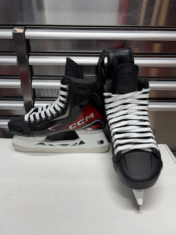 CCM FT8 Pro Size 10 Regular Width (New) JOHN TAVARES Team Canada Pro Stock