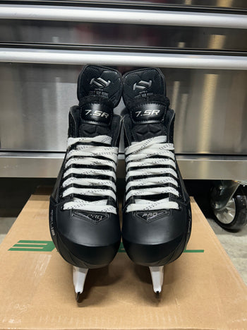 True Catalyst Pro Skate Size 7 NHL Pro Stock (New)