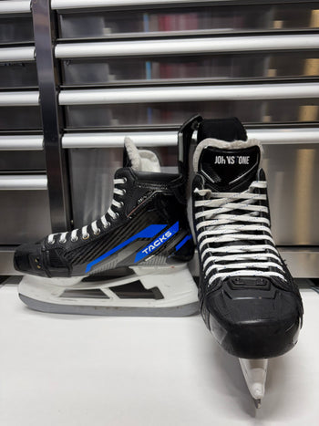 CCM AS-V Pro Size 9 Regular Width (Used) NHL Pro Stock