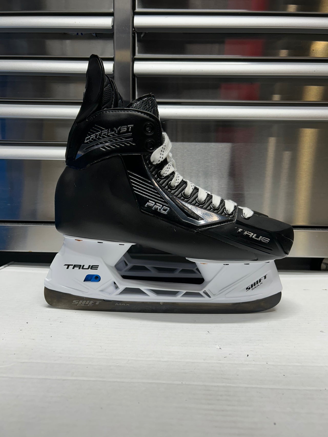 True Catalyst Pro Skate Size 10 NHL Pro Stock (New)