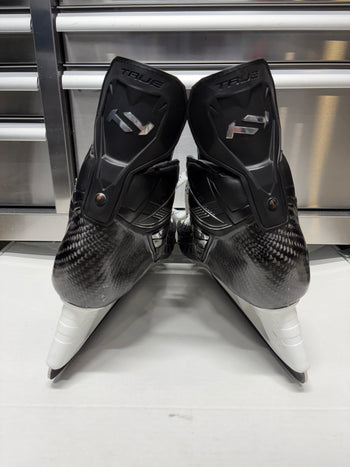 True SVH Custom Pro Skate Size 8 OHL Pro Stock (Like New)