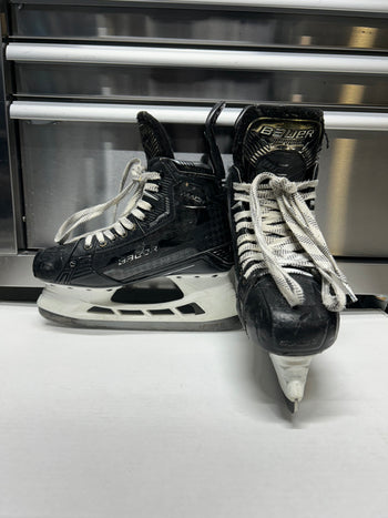 Bauer Supreme Mach Skate Size 6 Fit 1 NCAA Pro Stock (Used)