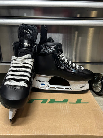 True Catalyst Pro Skate Size 7 NHL Pro Stock (New)