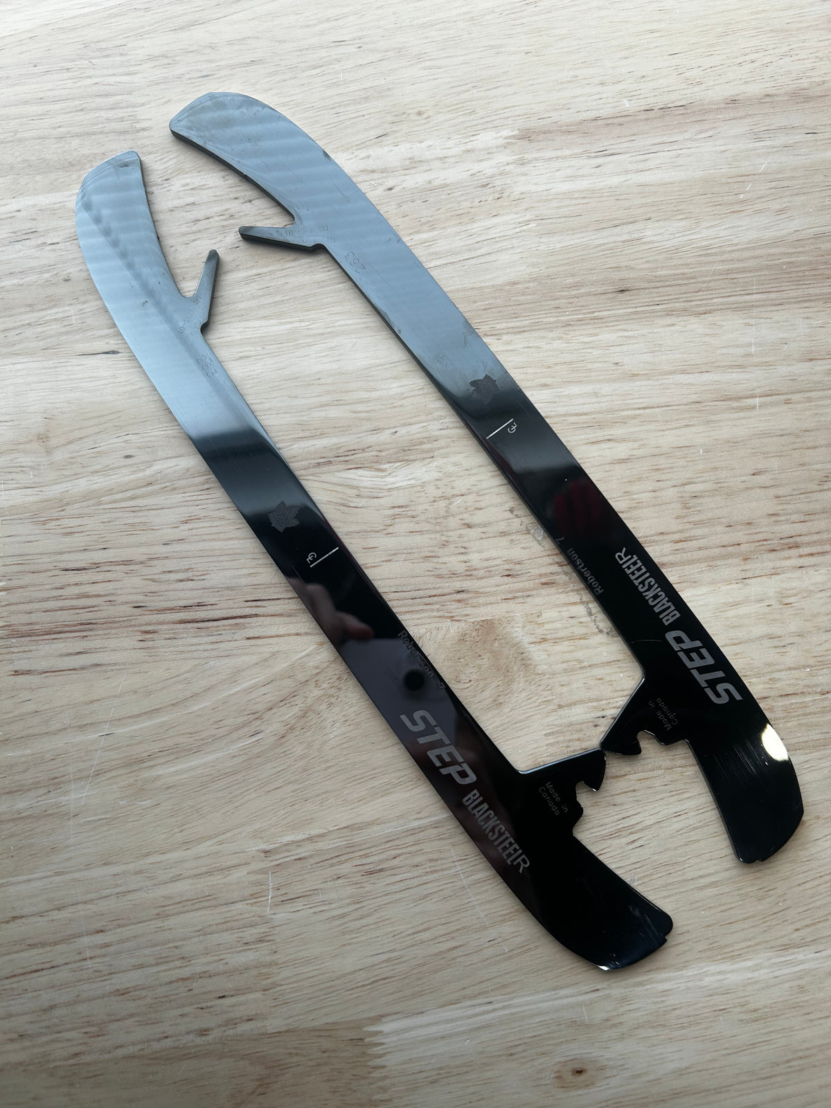 263mm CCM BLACK STEP STEEL Toronto Maple Leafs Pro Stock (Blade/Runner)