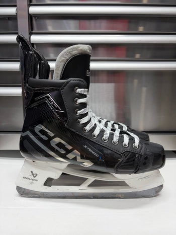 CCM FT6 Pro Size 9.5 Regular Width Dallas Stars (Like New) ADAM ERNE Pro Stock