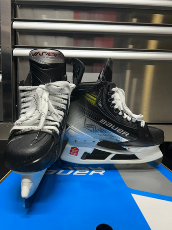 Bauer Hyperlite 2 Skate Size 5 Fit 3 NCAA Pro Stock (New)
