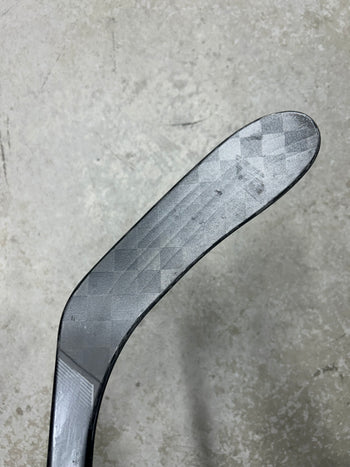 Right Hand Intermediate 65 Flex P28 True Hzrdus 9x4 (New) Team Canada Pro Stock