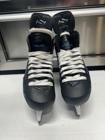 True Catalyst Pro Skate Size 6 NHL Pro Stock (New)