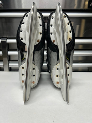 Bauer Hyperlite2 Skate Size 10.5 FIT 2 (Used) NHL Pro Stock
