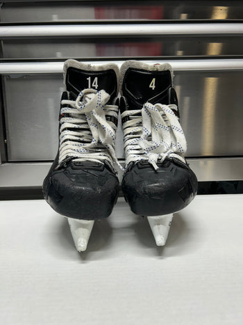 CCM FT4 Pro Skate Used Size 6.5 Regular Width NCAA Pro Stock