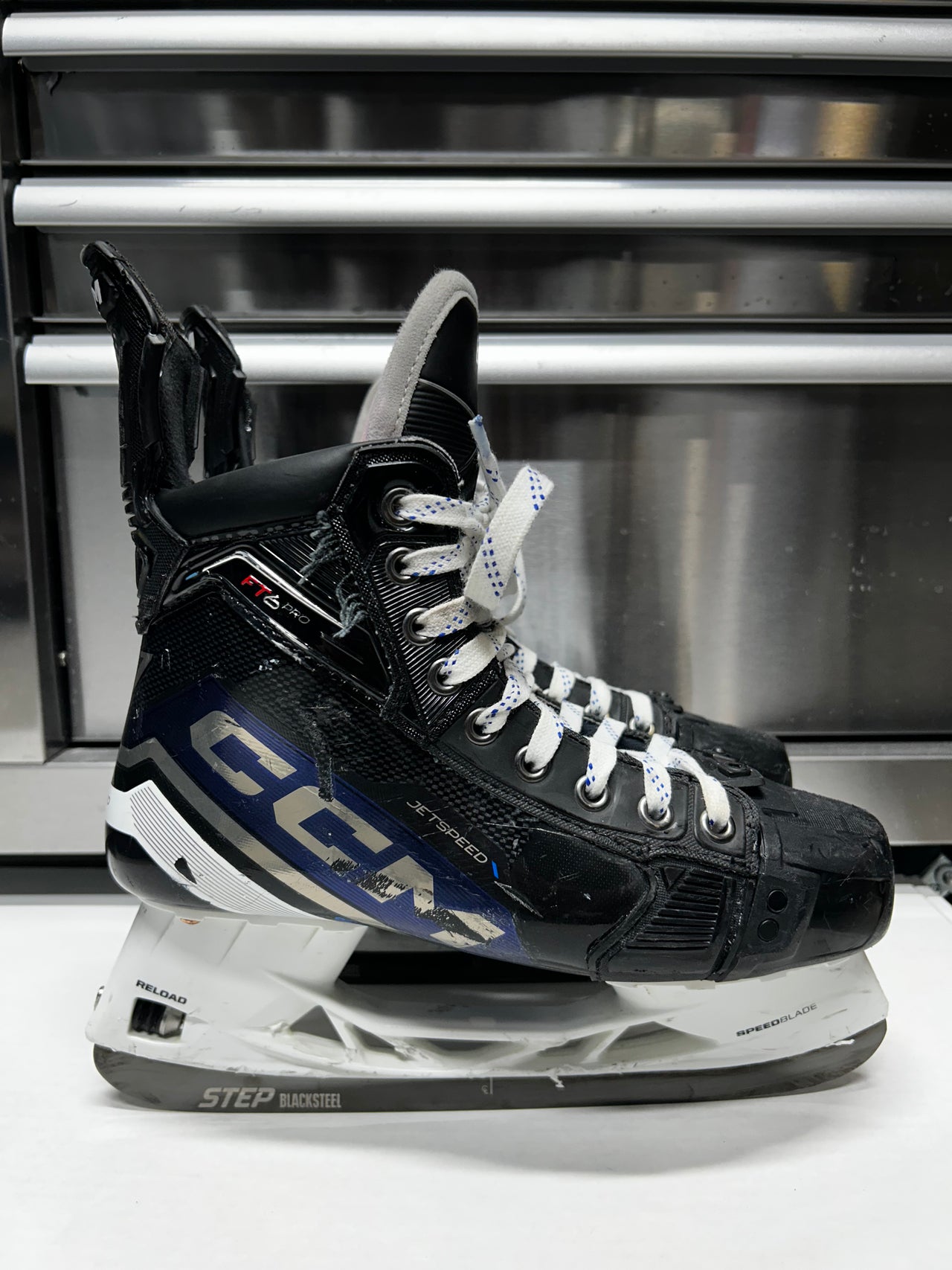 CCM FT6 Pro Skate New Size 7.5 Maine University NCAA Pro Stock