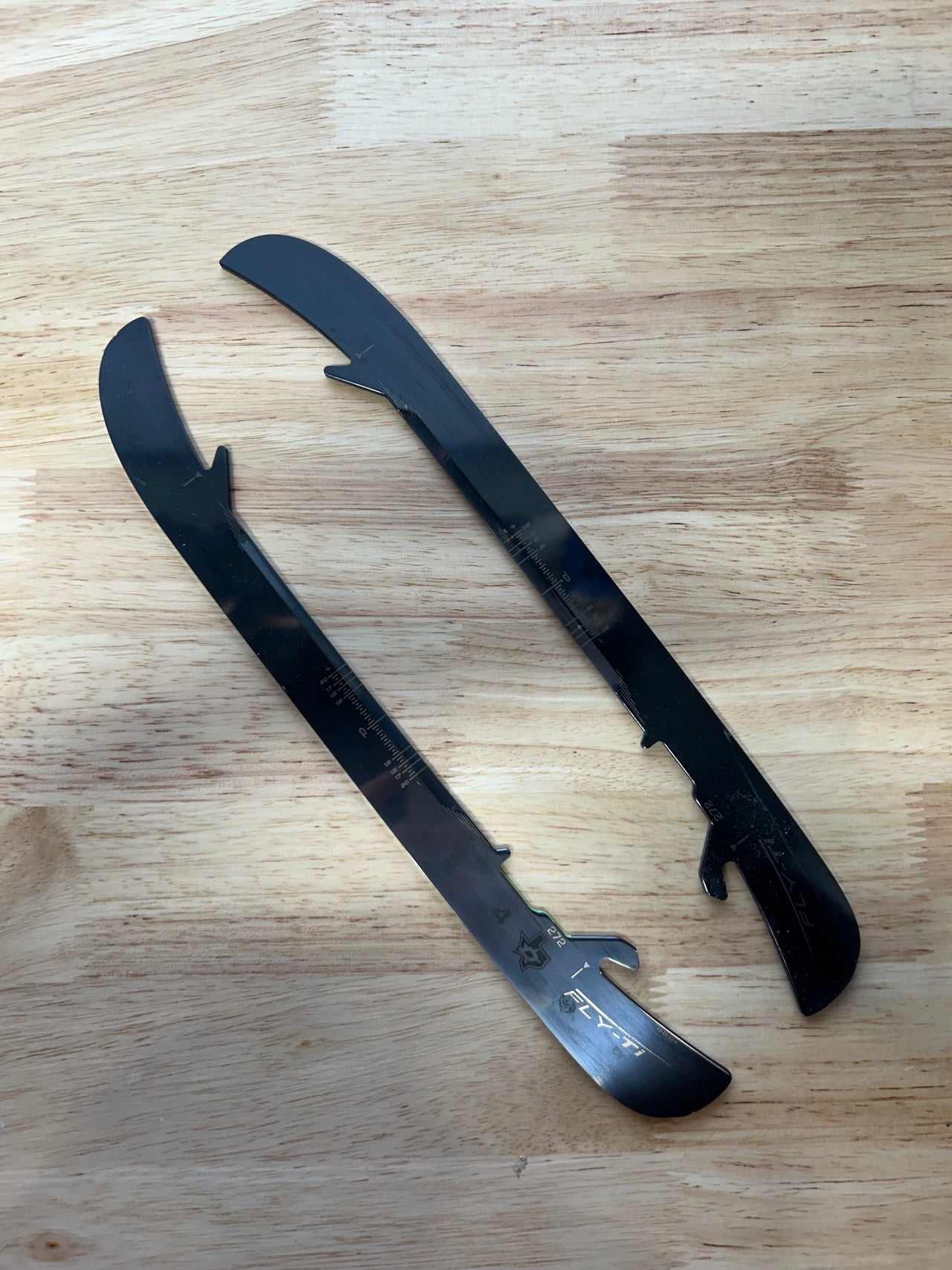 272mm Bauer FLY-TI Used (Like New) NHL DALLAS STARS Pro Stock (Blade/Runner)