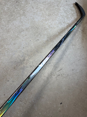 Right Hand 82 Flex P28M Bauer Flylite (Like New) OHL Pro Stock