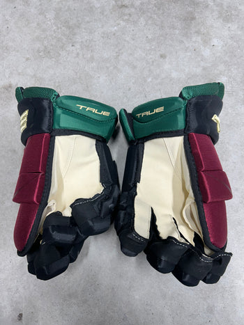 14” True Catalyst 9X Pro Stock Hockey Gloves Arizona Coyotes Kachina (New)