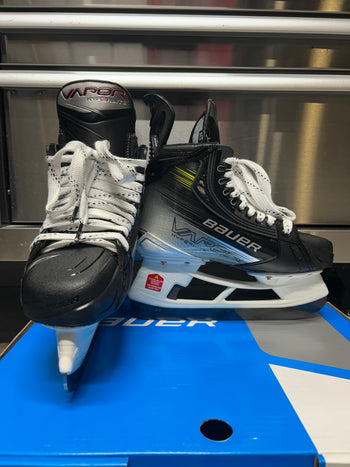 Bauer Hyperlite 2 Skate Size 4.5 Fit 3 NCAA Pro Stock (New)