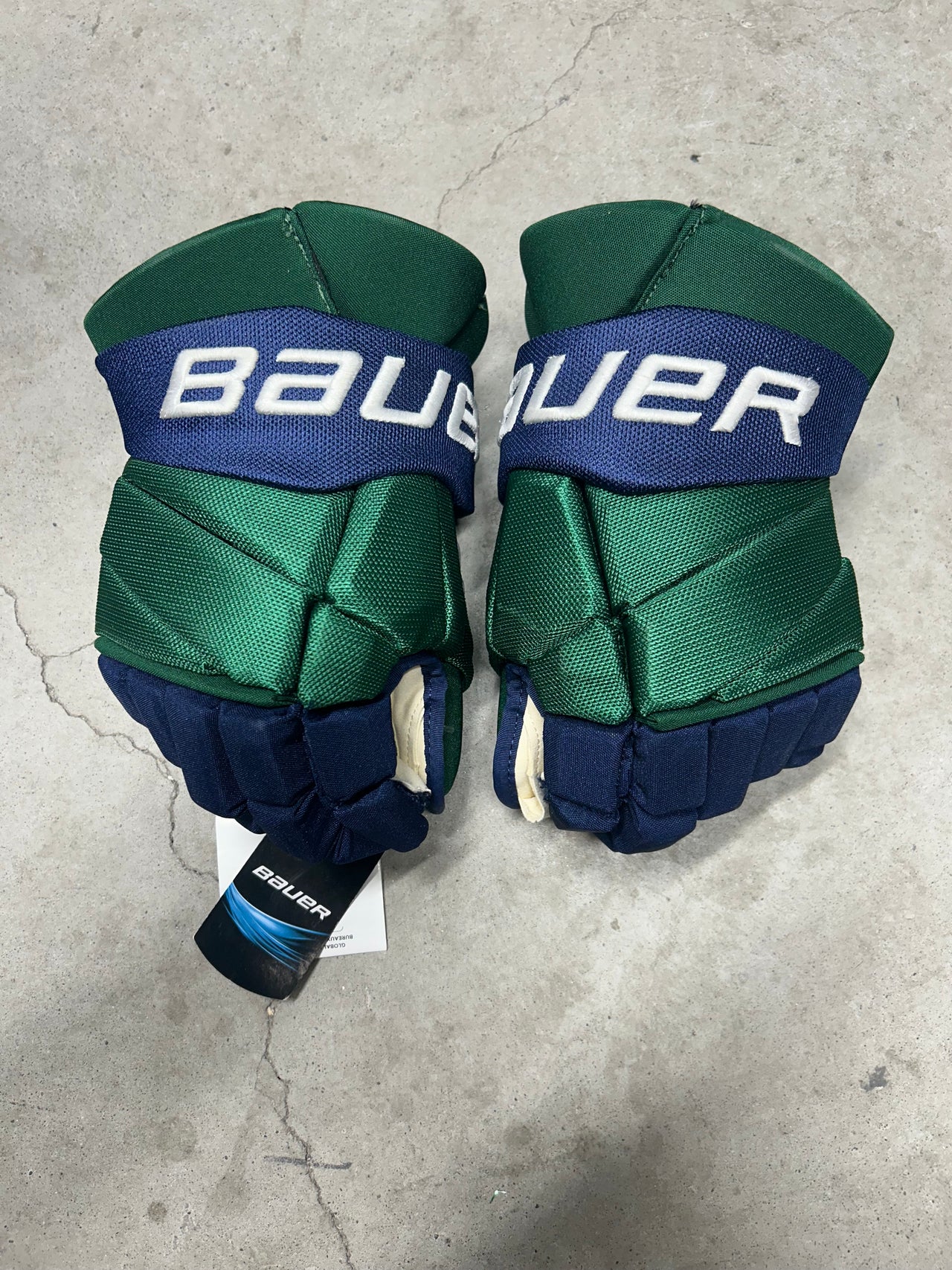 15” Bauer Vapor 2x Pro Gloves Pro Stock NCAA New