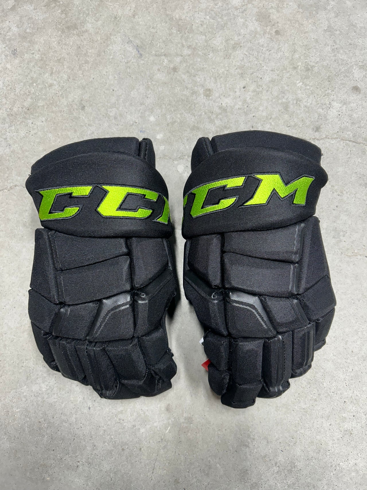 14” CCM HGQL Dallas Stars Pro Hockey Gloves (New)