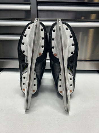 Bauer Hyperlite2 Skate Size 7.5 FIT 2 (Used) NHL Pro Stock