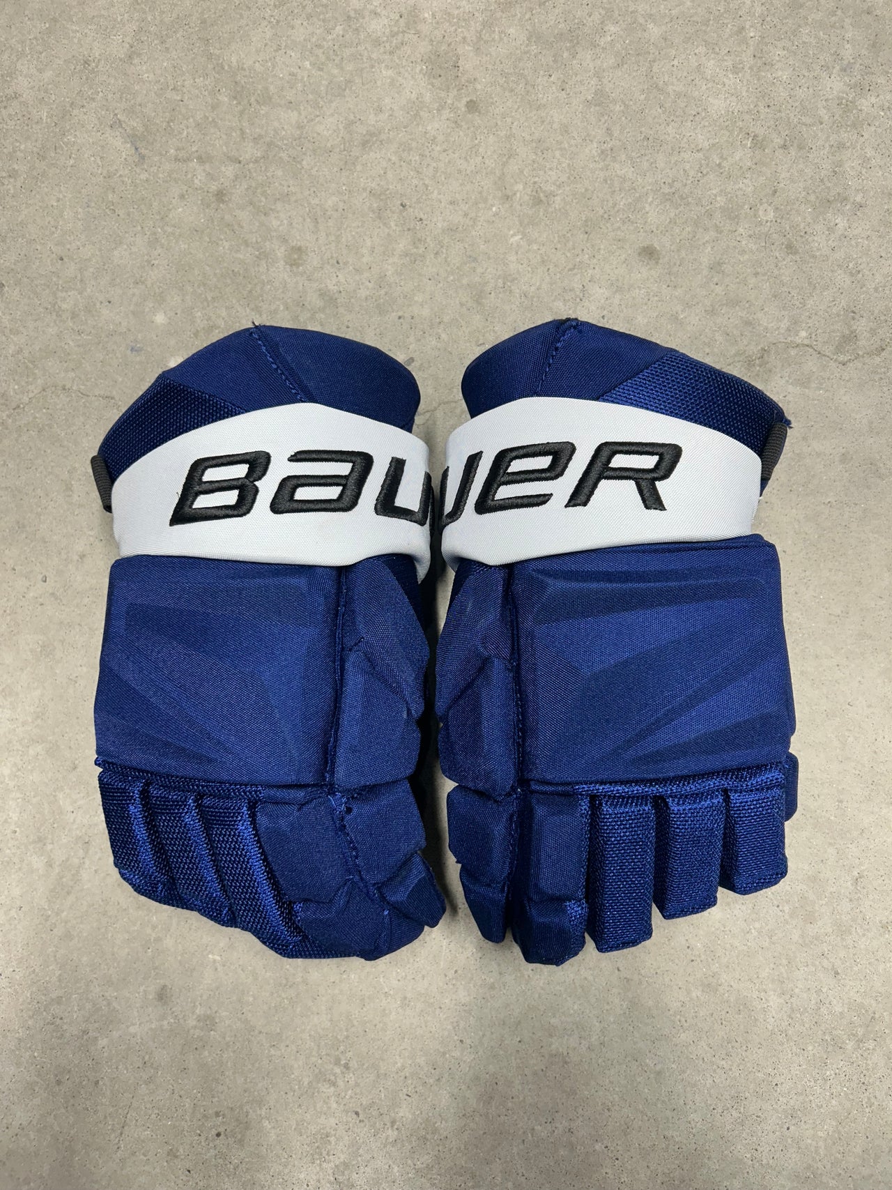 15” Bauer Vapor Hyperlite Tampa Bay Lightning Gloves Pro Stock Game New