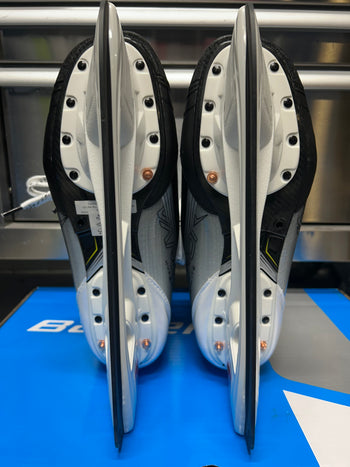 Bauer Hyperlite 2 Skate Size 9.5 Fit 3 NCAA Pro Stock (New)
