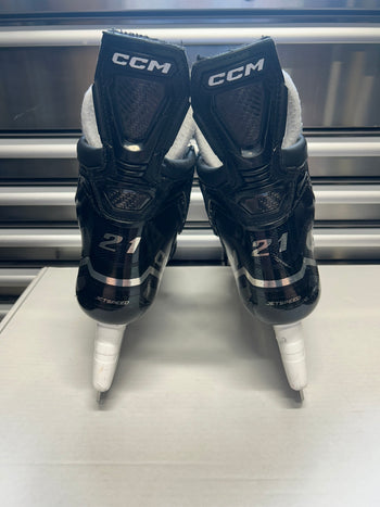 CCM FT6 Pro Size 9 1/4 Regular Width (Used) ADAM ERNE Pro Stock