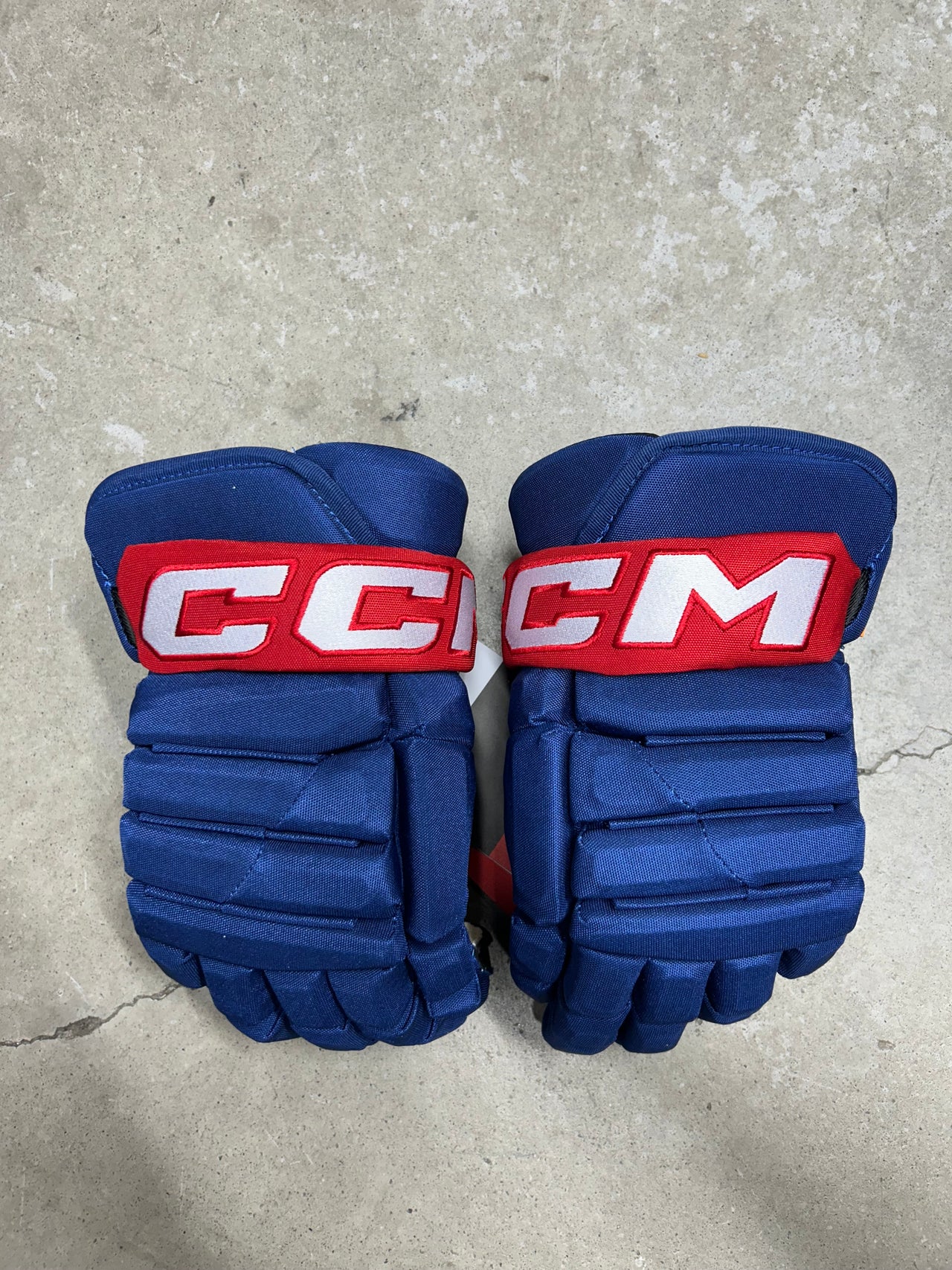 13” CCM Pro Stock Team USA Olympics Hockey Gloves (New)