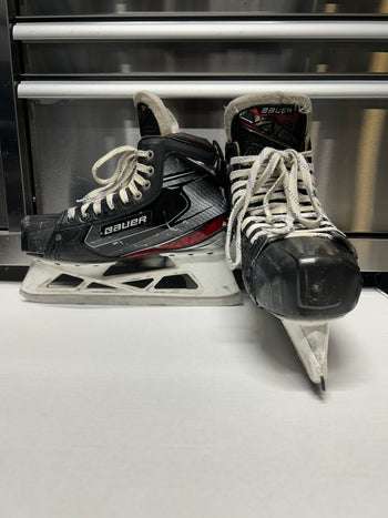 BAUER 2x PRO Goalie Skate Size 8 Used Regular Width NCAA Pro Stock