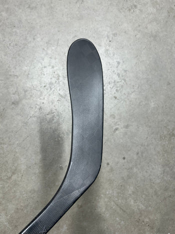 Left Hand 85 Flex P28 TRUE Catalyst 9x NHL Pro Stock