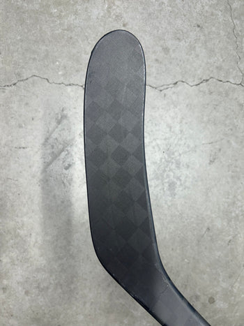 Right Hand 87 Flex P28 Bauer Flylite NHL Pro Stock (New)