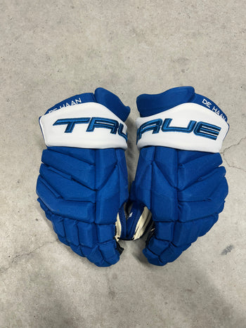 15” True Catalyst 9X Pro Stock Hockey Gloves Tampa Bay Lightning (New) Calvin de Haan
