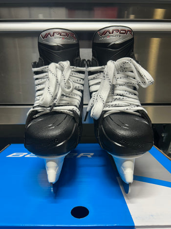 Bauer Hyperlite 2 Skate Size 4 Fit 3 NCAA Pro Stock (New)