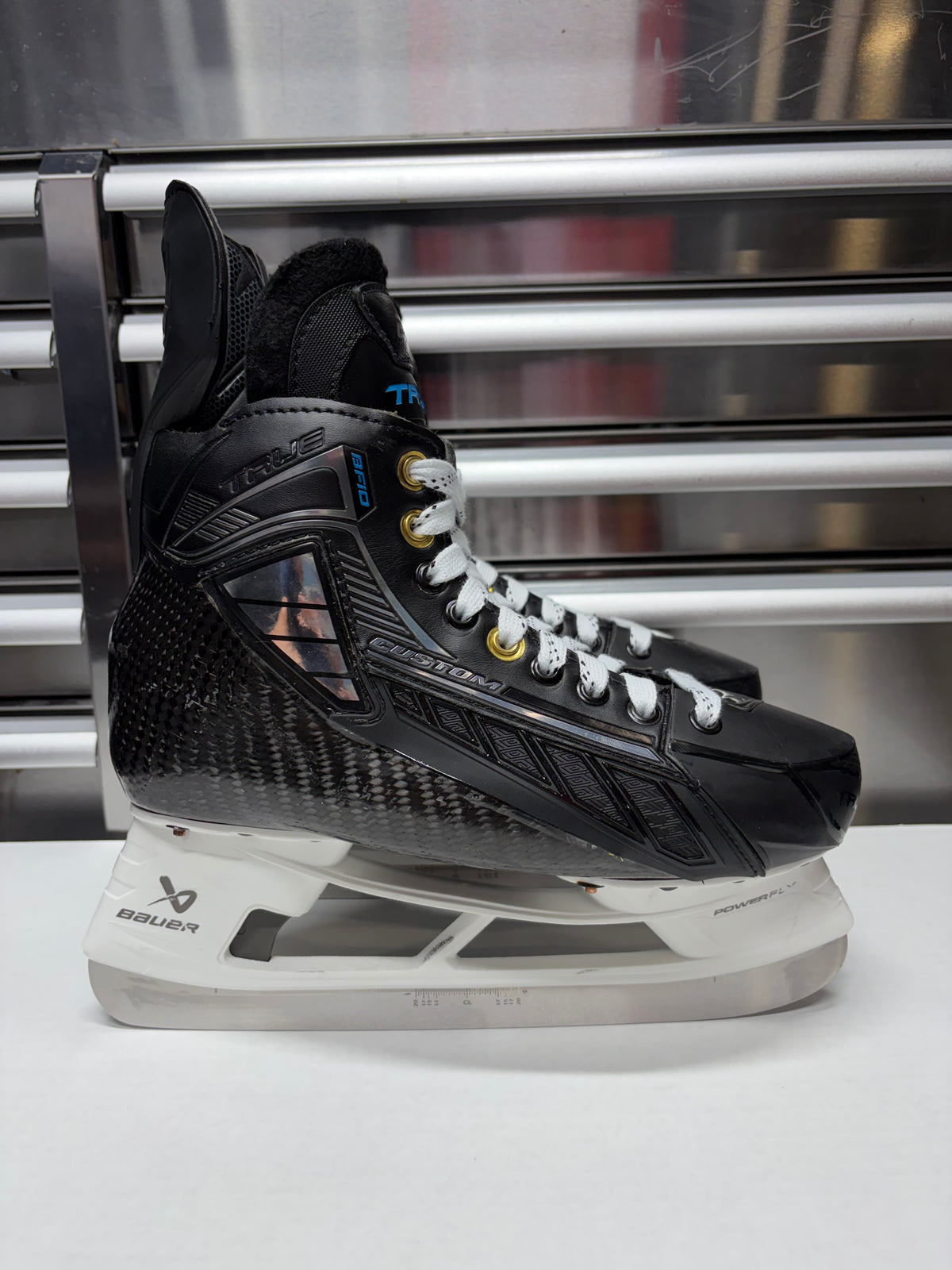 True SVH Custom Pro Skate Size 8 Regular Width (Like New) OHL Pro Stock