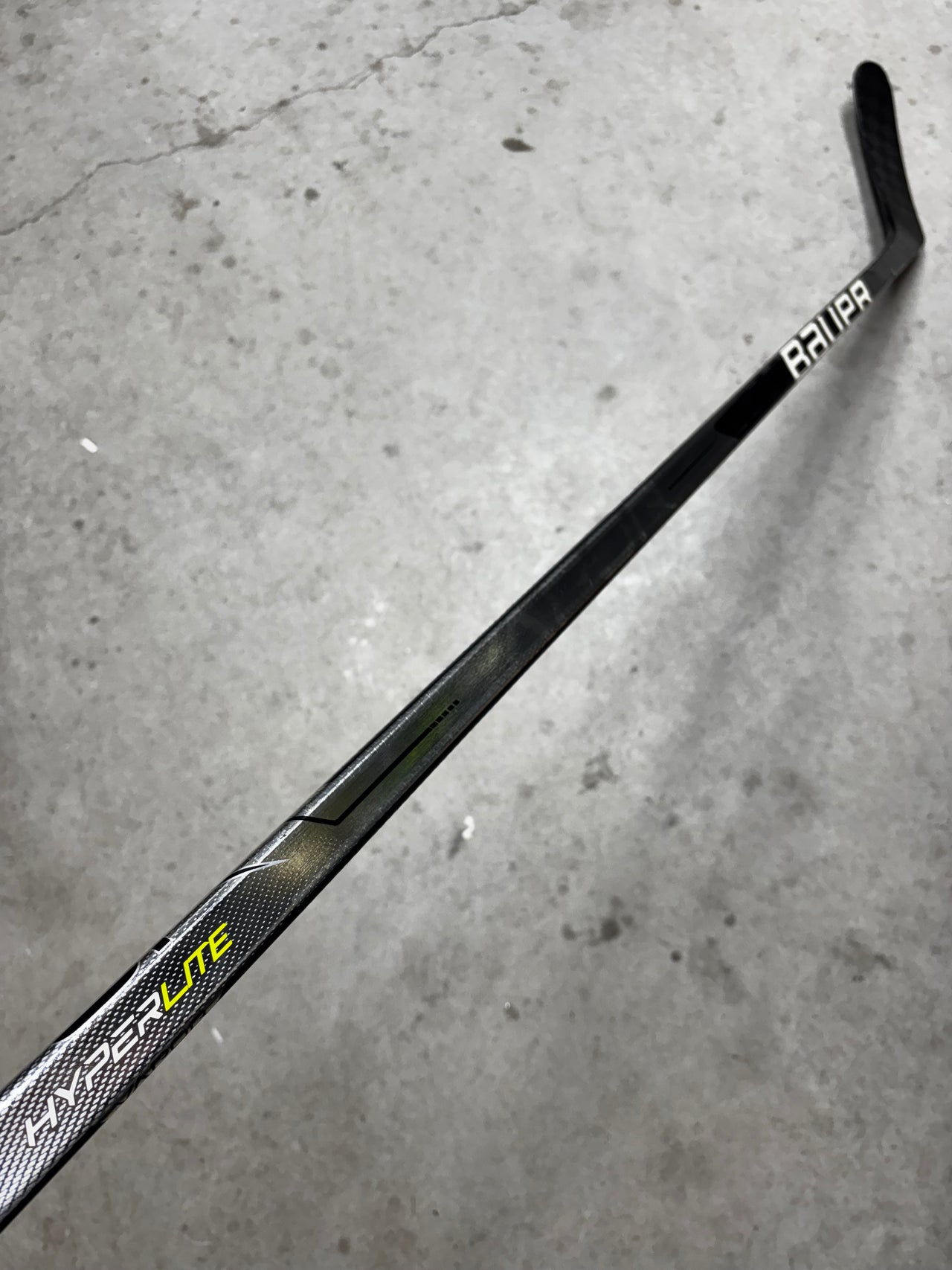 Left Hand 82 Flex P28M Bauer Hyperlite (Used)