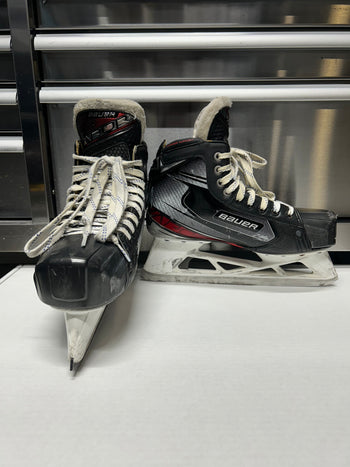 BAUER 2x PRO Goalie Skate Size 8 Used Regular Width NCAA Pro Stock