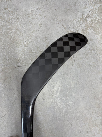 Left Hand 77 Flex P28M Bauer Flylite (Like New) Pro Stock