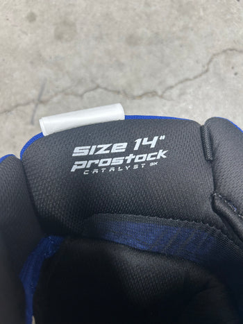 14” True Catalyst 9X Pro Stock Hockey Gloves Vancouver Canucks (New)