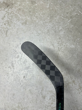 Left Hand Intermediate 70 Flex P29 NHL Warrior Novium Pro (New)