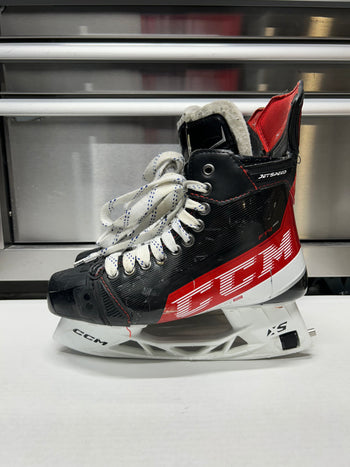 CCM FT4 Pro Skate Used Size 6.5 Regular Width NCAA Pro Stock