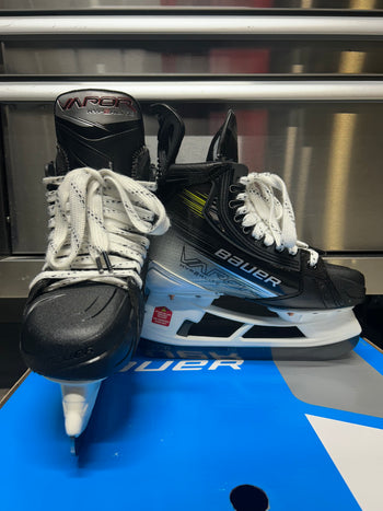 Bauer Hyperlite 2 Skate Size 4 Fit 1 NCAA Pro Stock (New)