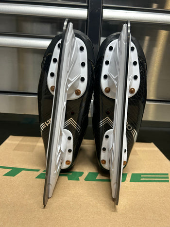 True Hzrdus Pro Skate Size 5 NCAA Pro Stock (New)