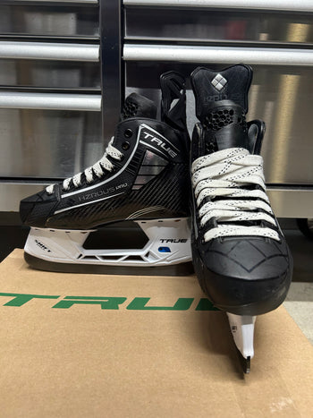 True Hzrdus Pro Skate Size 5 NCAA Pro Stock (New)