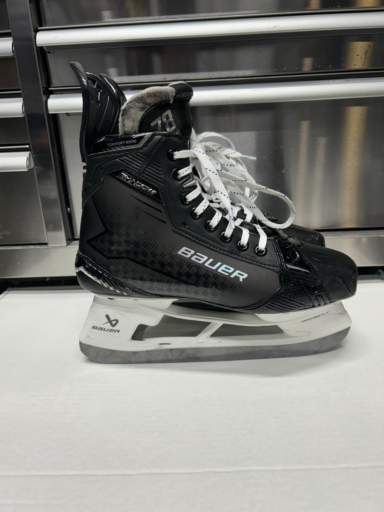 Bauer Supreme Shadow Skate Size 9.5 Fit 2 NHL Pro Stock (Used)