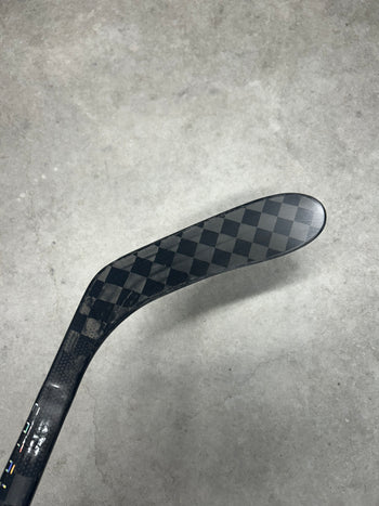 Right Hand 85 Flex P28 True Catalyst 9X3 (New) Pro Stock NHL