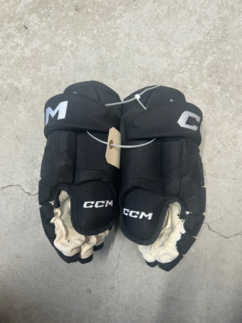 15” CCM HG12 Dallas Stars Hockey Gloves Pro Stock (Like New)